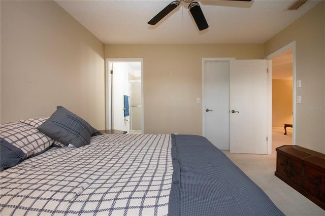 2204 HARTLEBURY WAY 460, Sun City Center, FL 33573