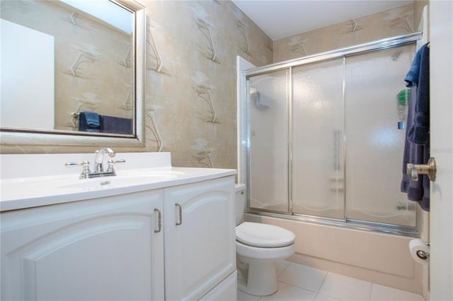 2204 HARTLEBURY WAY 460, Sun City Center, FL 33573