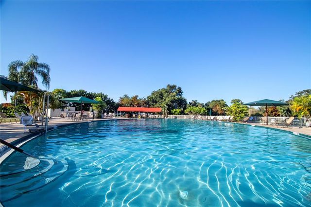 2204 HARTLEBURY WAY 460, Sun City Center, FL 33573