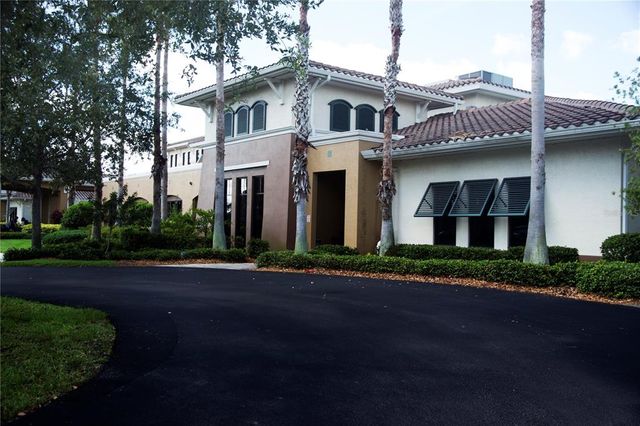 2204 HARTLEBURY WAY 460, Sun City Center, FL 33573