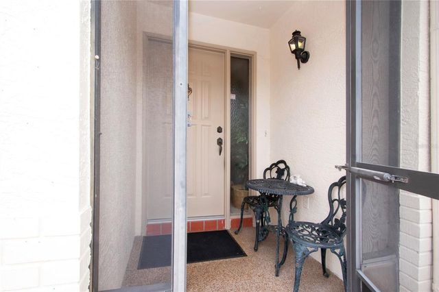 2204 HARTLEBURY WAY 460, Sun City Center, FL 33573
