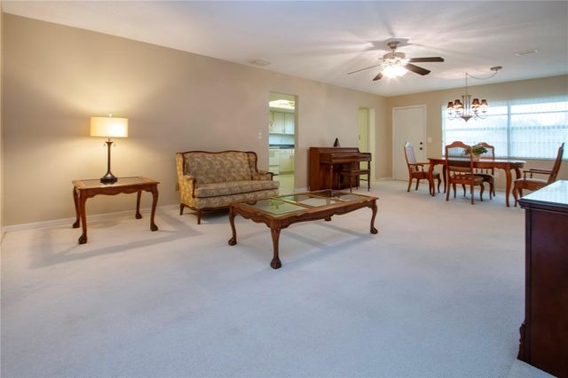 2204 HARTLEBURY WAY 460, Sun City Center, FL 33573