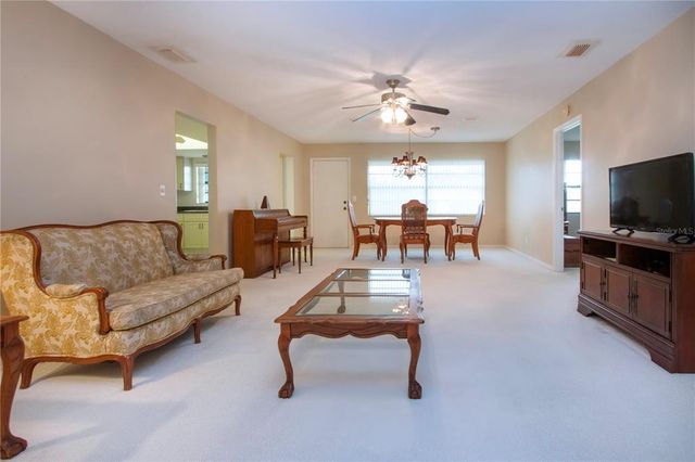 2204 HARTLEBURY WAY 460, Sun City Center, FL 33573