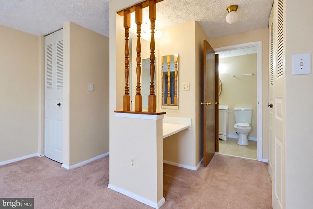 8284 CRESTMONT CIR, Springfield, VA 22153