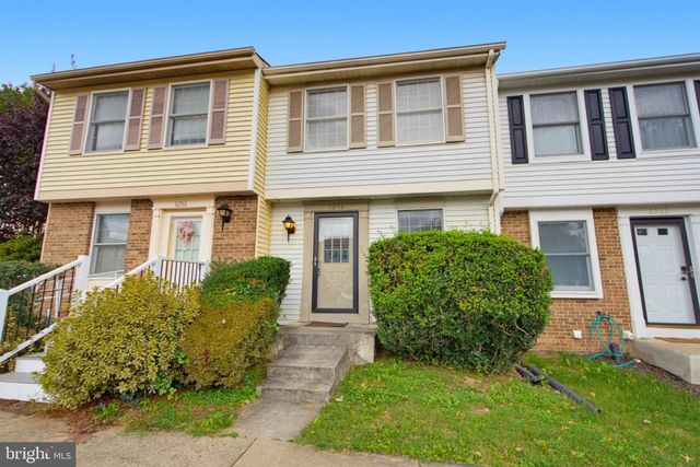 8284 CRESTMONT CIR, Springfield, VA 22153