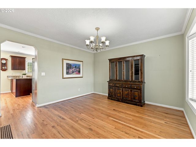 24420 Se HOFFMEISTER Rd, Damascus, OR 97089