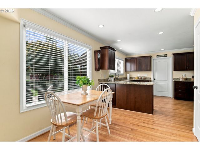 24420 Se HOFFMEISTER Rd, Damascus, OR 97089