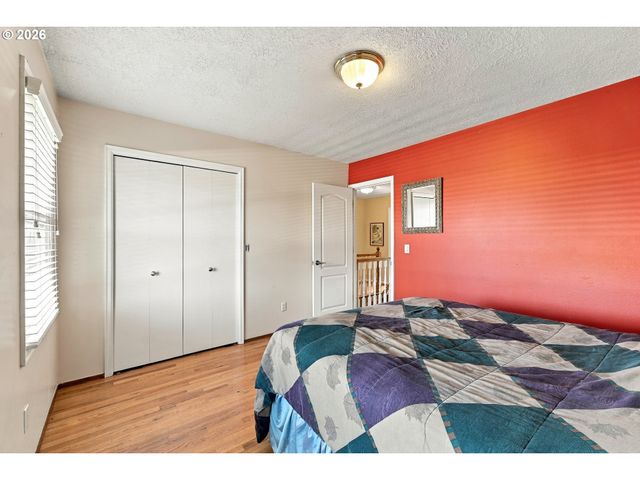 24420 Se HOFFMEISTER Rd, Damascus, OR 97089