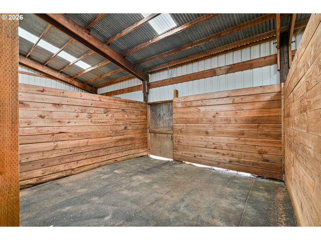 24420 Se HOFFMEISTER Rd, Damascus, OR 97089