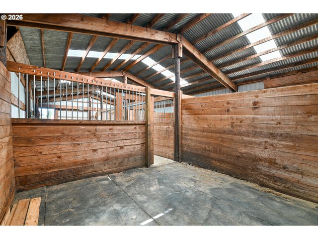24420 Se HOFFMEISTER Rd, Damascus, OR 97089