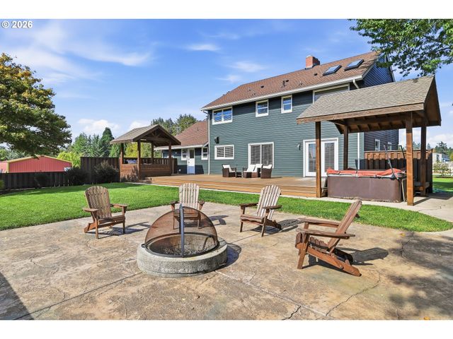 24420 Se HOFFMEISTER Rd, Damascus, OR 97089