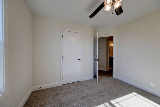 2038 Jackie Lorraine Dr, Clarksville, TN 37042