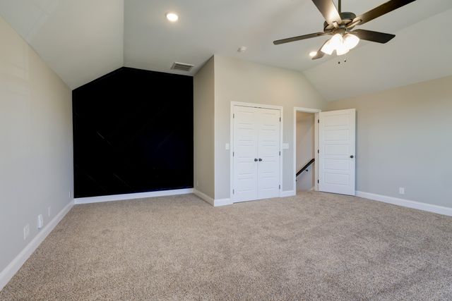 2038 Jackie Lorraine Dr, Clarksville, TN 37042