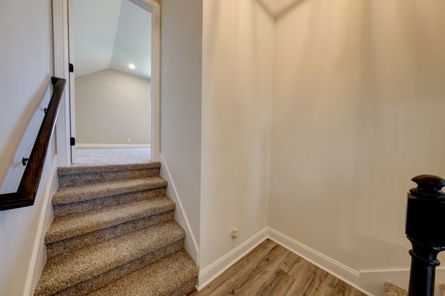 2038 Jackie Lorraine Dr, Clarksville, TN 37042