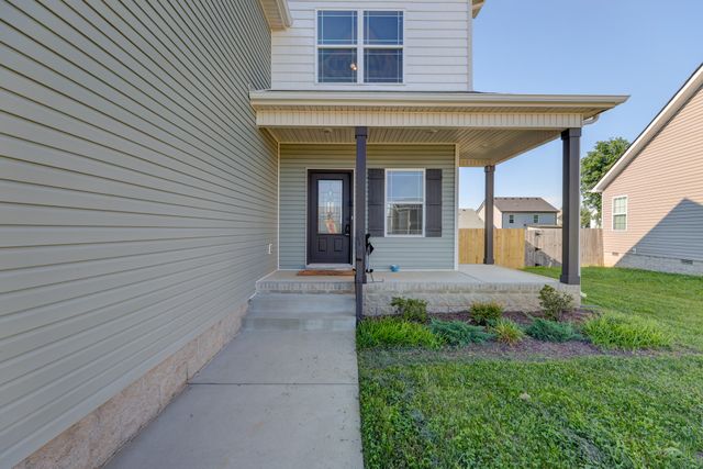 2038 Jackie Lorraine Dr, Clarksville, TN 37042
