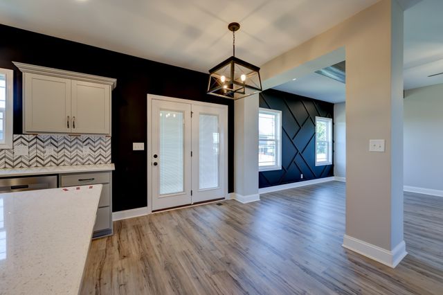 2038 Jackie Lorraine Dr, Clarksville, TN 37042