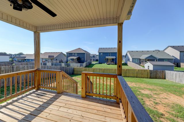 2038 Jackie Lorraine Dr, Clarksville, TN 37042