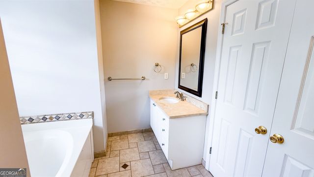 3040 Goldmist Drive, Buford, GA 30519