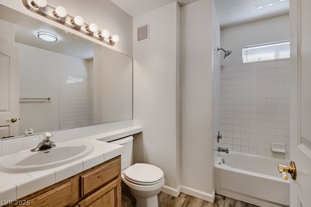 8452 Boseck Drive 146, Las Vegas, NV 89145