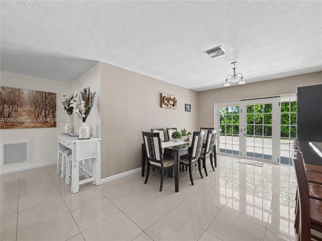 11271 SW 176th St, Miami, FL 33157