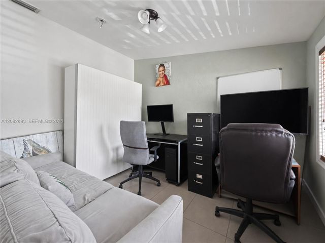 11271 SW 176th St, Miami, FL 33157