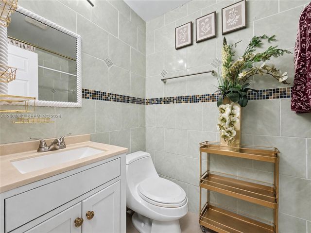 11271 SW 176th St, Miami, FL 33157