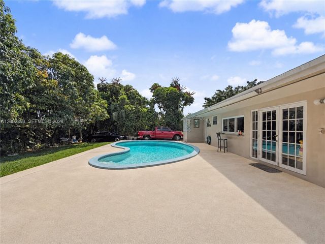 11271 SW 176th St, Miami, FL 33157
