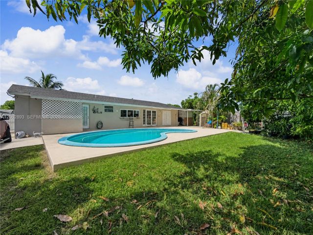 11271 SW 176th St, Miami, FL 33157