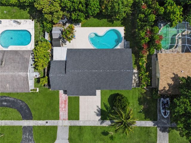 11271 SW 176th St, Miami, FL 33157