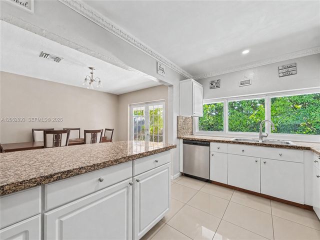 11271 SW 176th St, Miami, FL 33157
