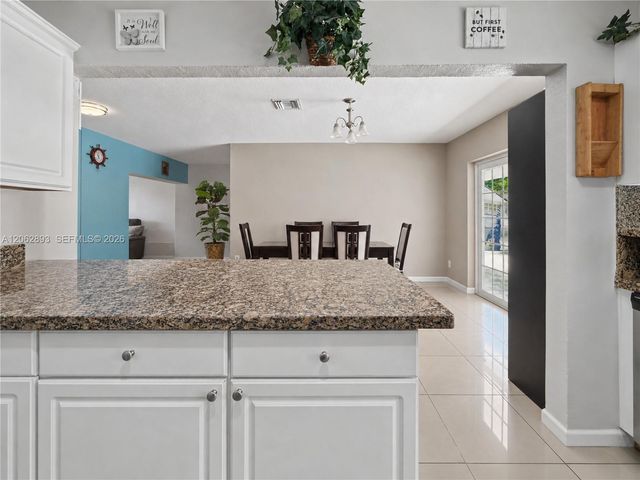 11271 SW 176th St, Miami, FL 33157
