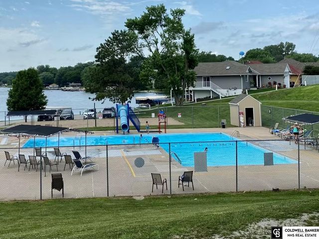 1929 Beaver Lake Boulevard, Plattsmouth, NE 68048