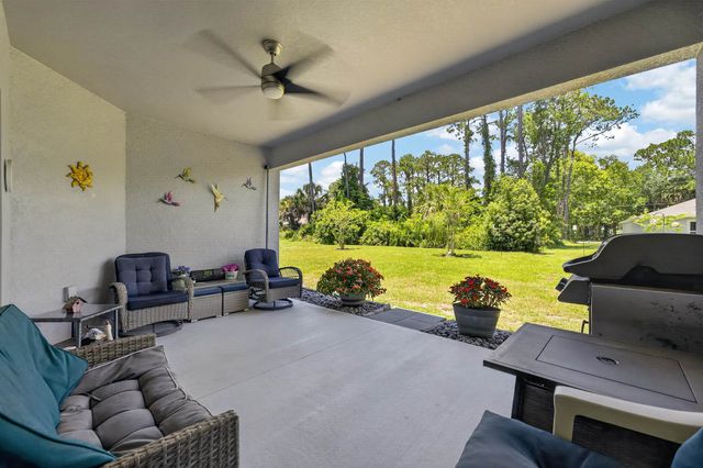 70 Parkway Dr, Palm Coast, FL 32164