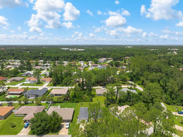 70 Parkway Dr, Palm Coast, FL 32164