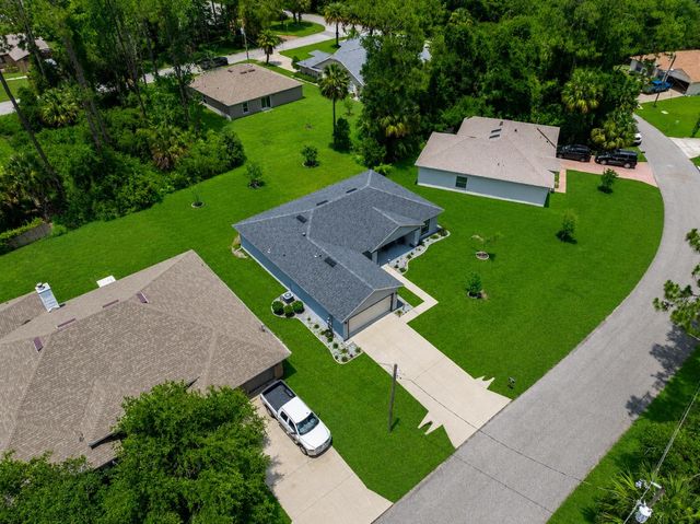 70 Parkway Dr, Palm Coast, FL 32164