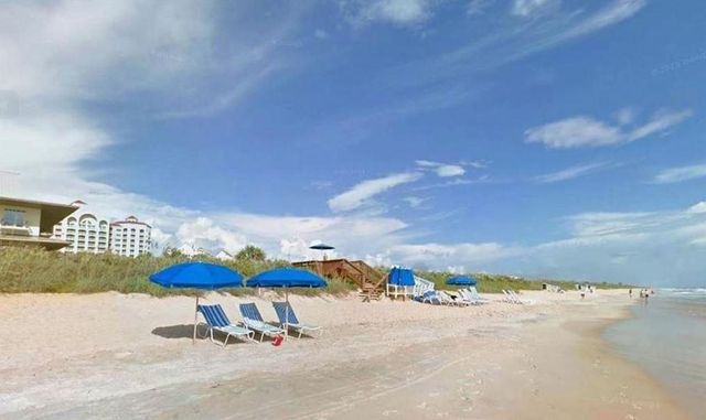 70 Parkway Dr, Palm Coast, FL 32164