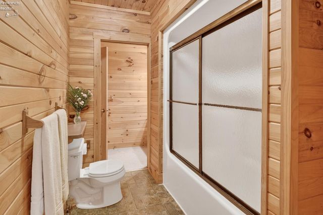 16727 Pitts Road, Wellington, OH 44090