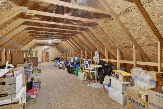 16727 Pitts Road, Wellington, OH 44090