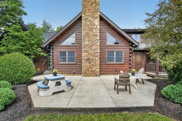 16727 Pitts Road, Wellington, OH 44090
