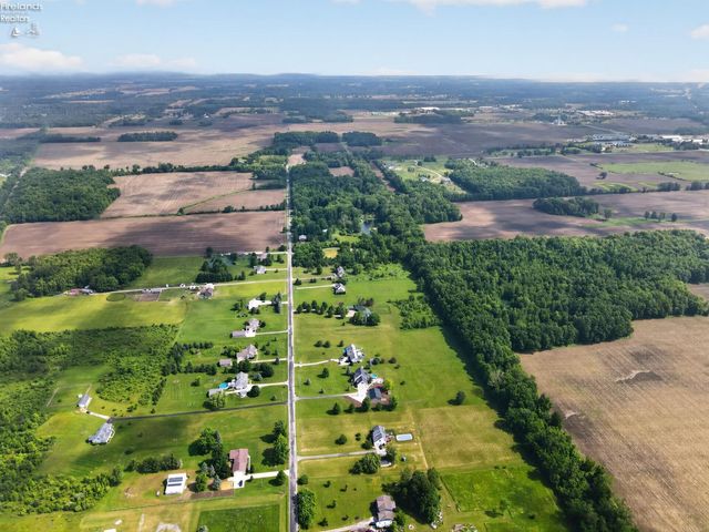 16727 Pitts Road, Wellington, OH 44090