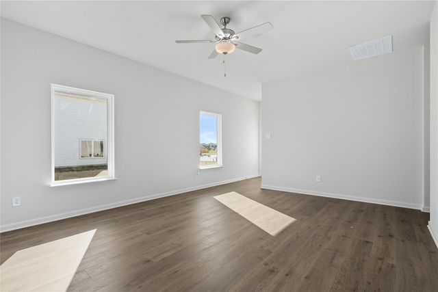 8413 White Wolf Trail, Ponder, TX 76259