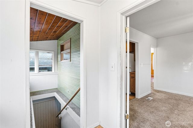 8434 34th Avenue S, Seattle, WA 98118