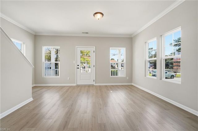 9609 9th Bay ST, Norfolk, VA 23518