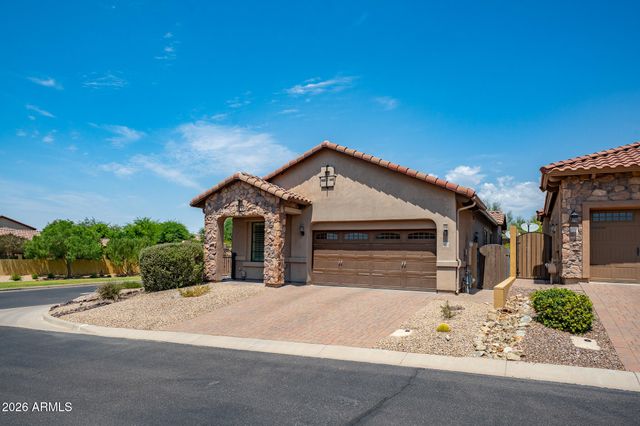 8748 E INCA Circle, Mesa, AZ 85207
