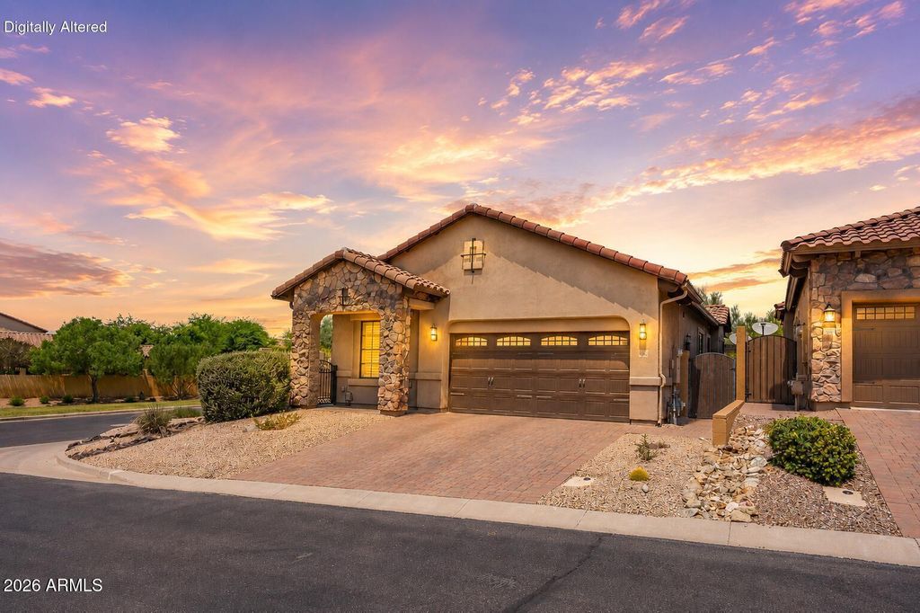 8748 E INCA Circle, Mesa, AZ 85207