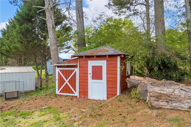 58 Andrew Jackson Street, Commerce, GA 30529
