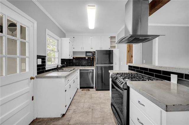 58 Andrew Jackson Street, Commerce, GA 30529