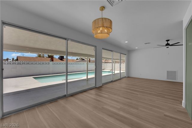 1524 Bonita Avenue, Las Vegas, NV 89104