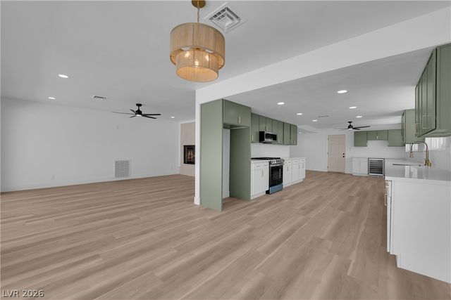 1524 Bonita Avenue, Las Vegas, NV 89104