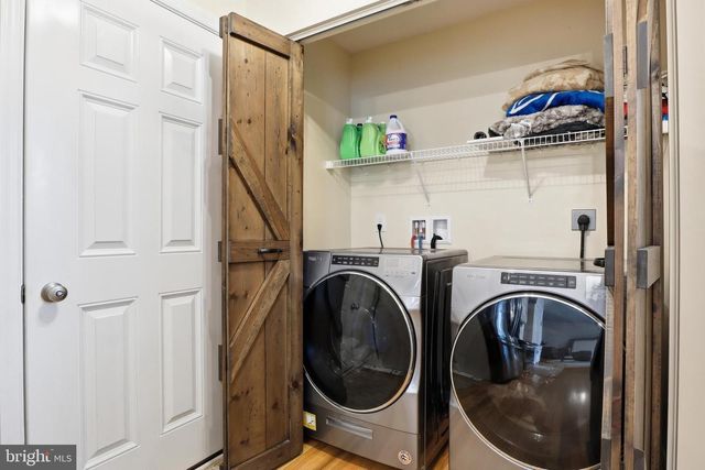 6083 JENNIFER LN, Spring Grove, PA 17362